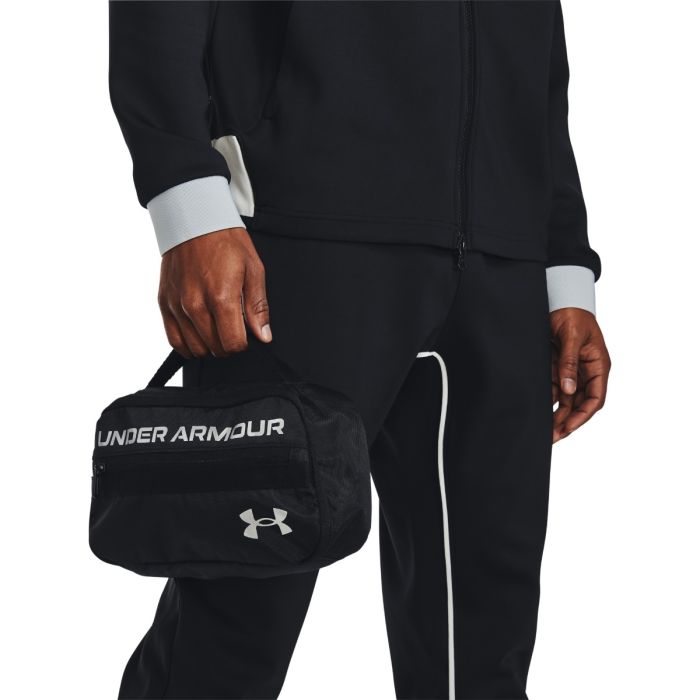 Contain Travel Kit Bag Black - Under Armour