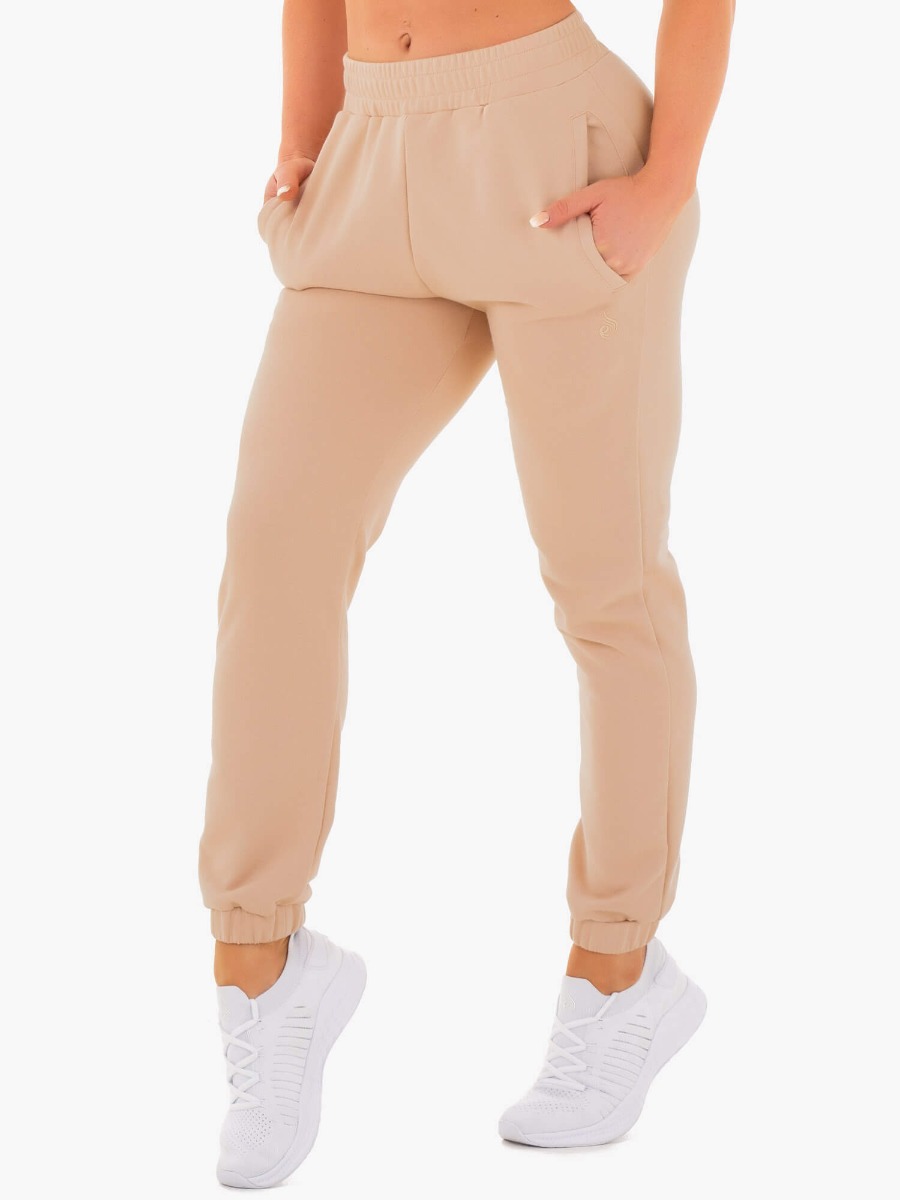 Women‘s Adapt Sweatpants Nude - Ryderwear